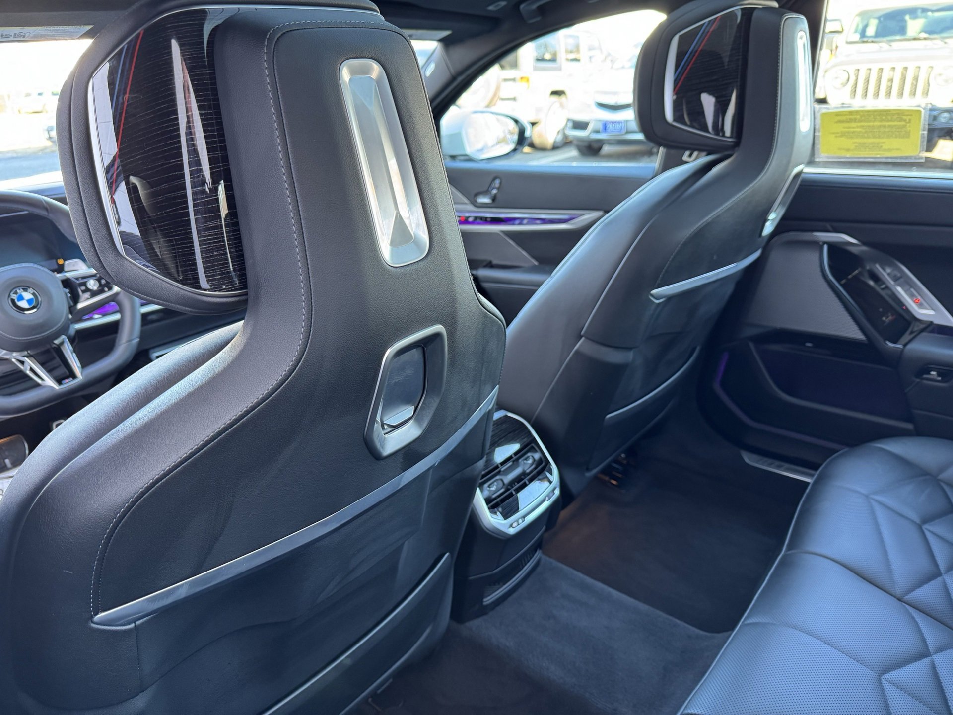 Used 2025 BMW 740i xDrive image 15
