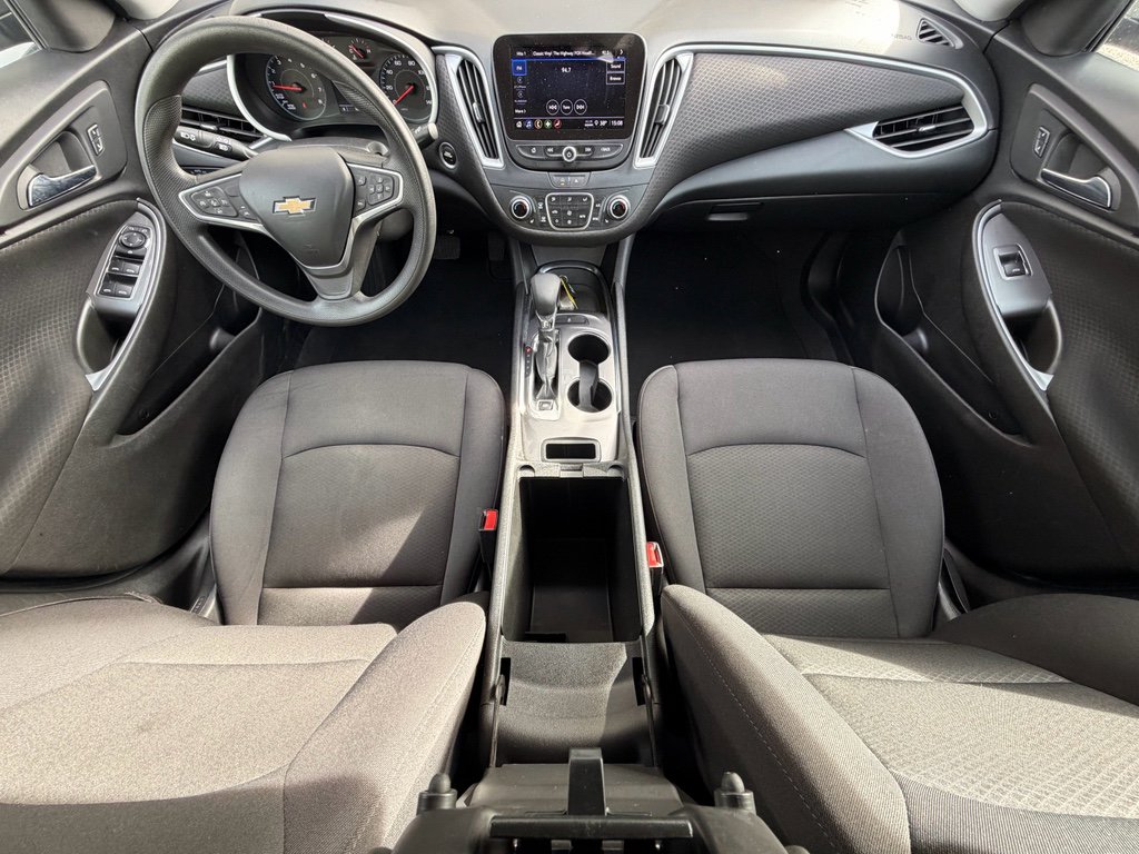 Used 2023 Chevrolet Malibu LT image 24