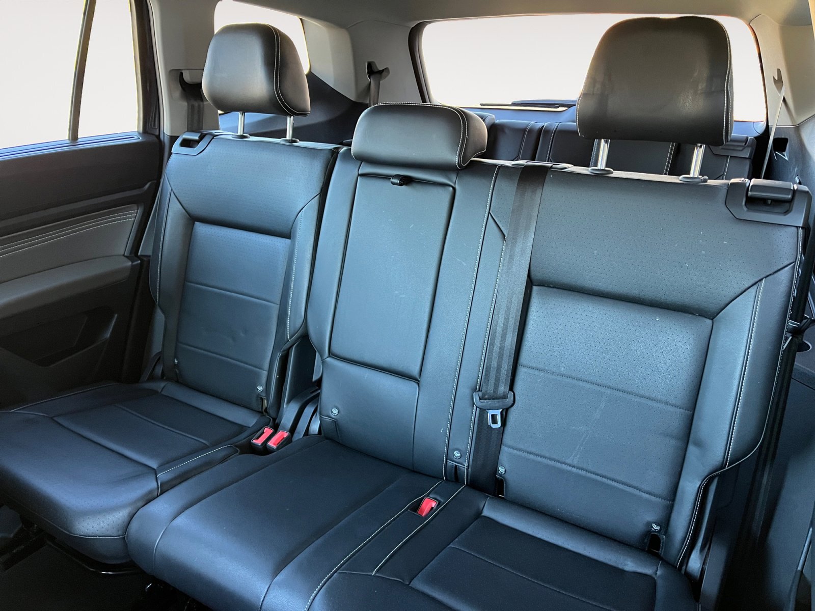 Certified 2023 Volkswagen Atlas SE w/ Black Wheel Package image 19