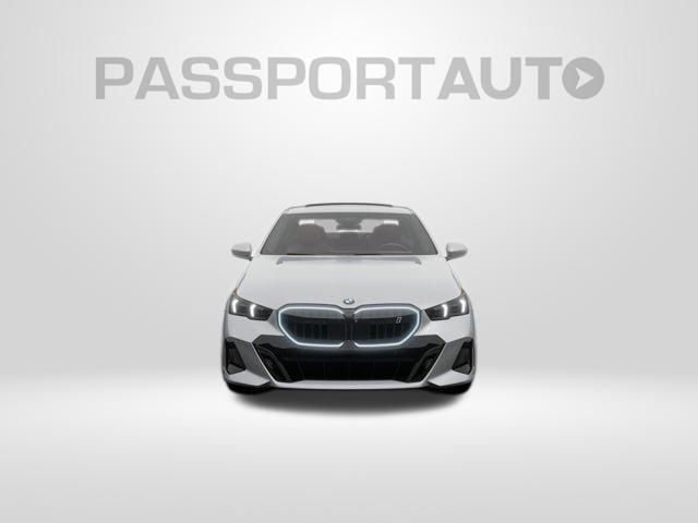 New 2026 BMW i5 eDrive40 image 3