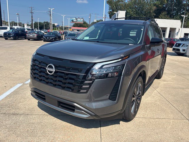 New 2026 Nissan Pathfinder SL w/ SL Premium Package FWD image 3