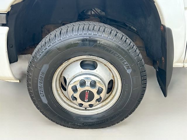 Used 2006 GMC Sierra 3500 SLE w/ Snow Plow Prep Package image 30