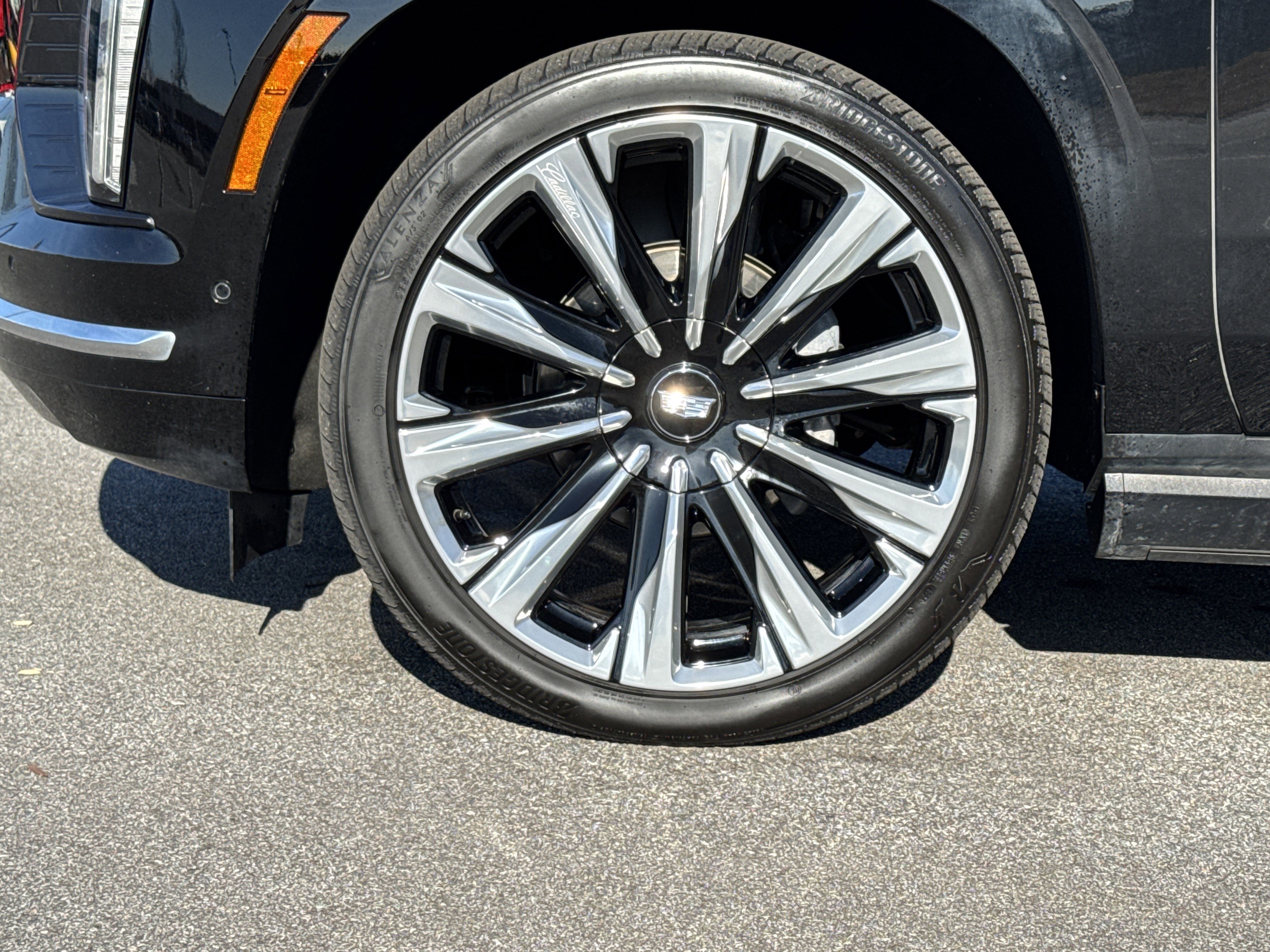 Used 2025 Cadillac Escalade Premium Luxury w/ Touring Package image 13