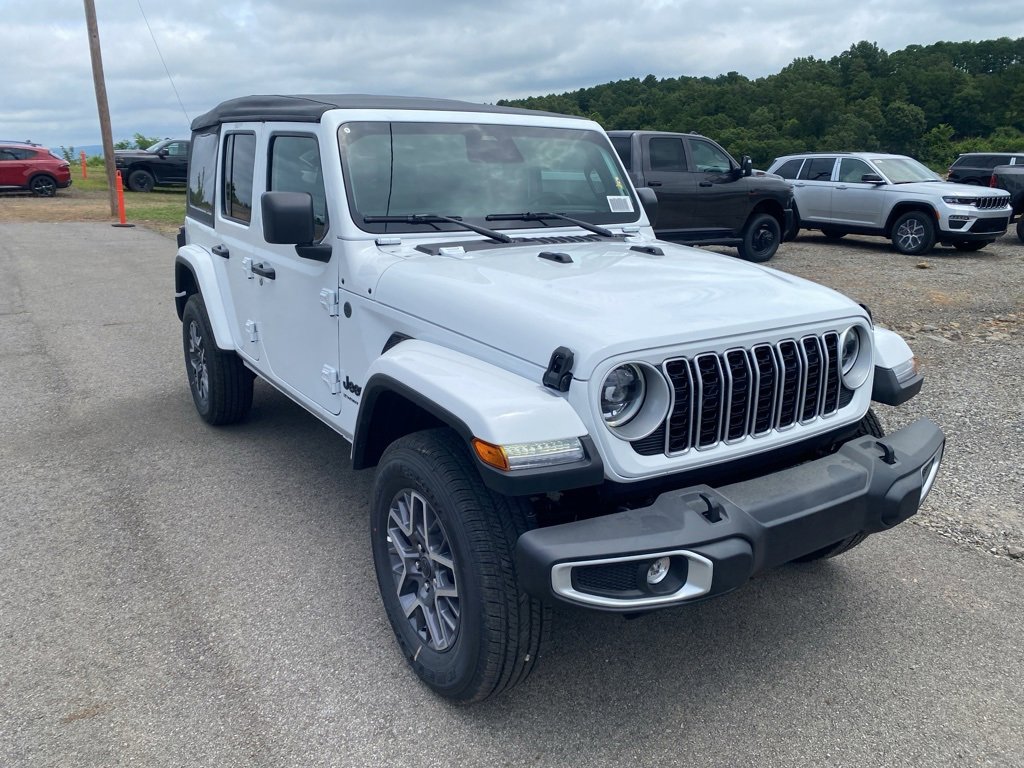 New 2025 Jeep Wrangler Sahara image 3