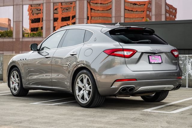 Used 2017 Maserati Levante S AWD/4WD image 7