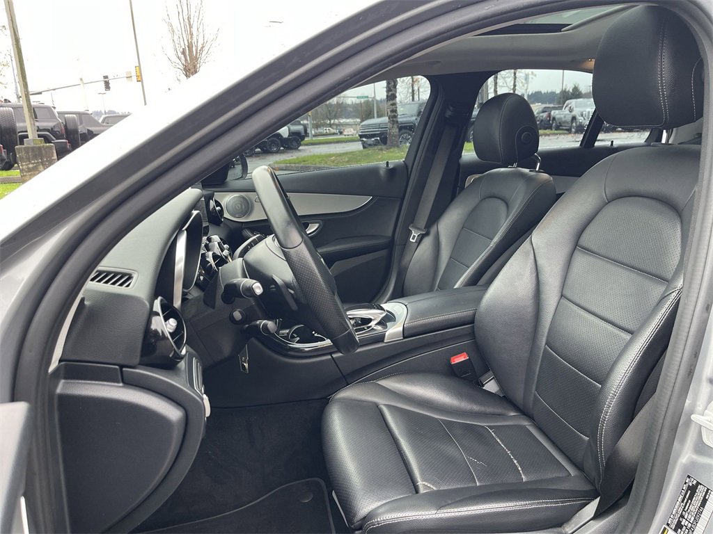 Used 2015 Mercedes-Benz C 300 Sedan image 19