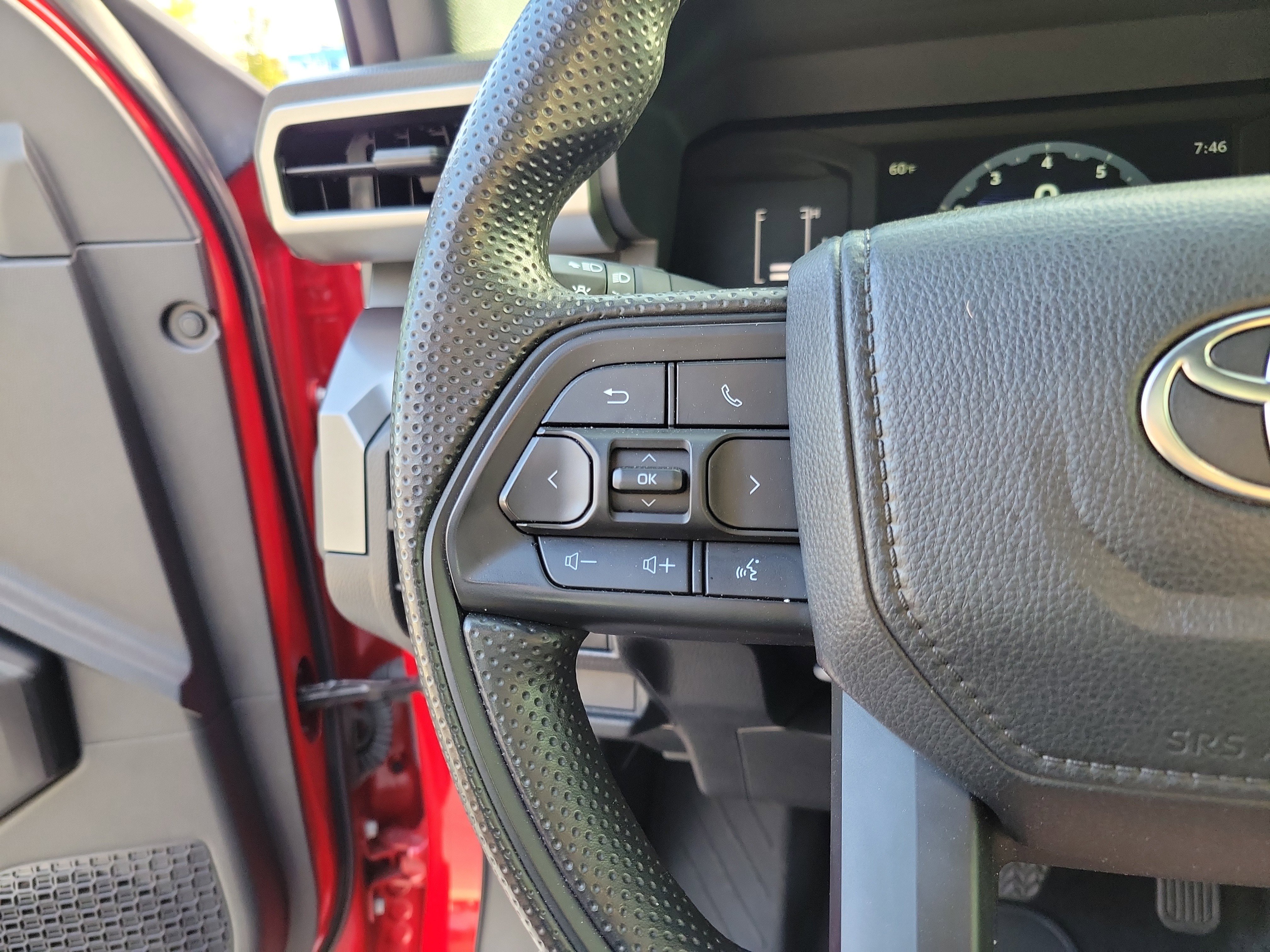 Certified 2025 Toyota Tacoma SR5 image 17