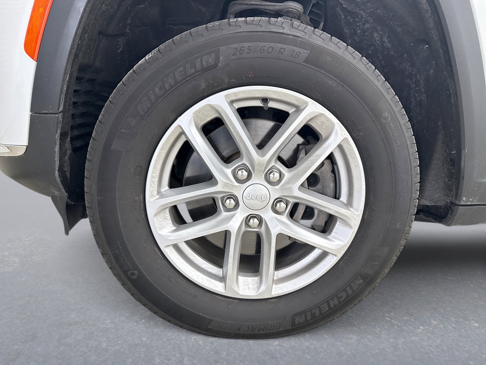 Used 2023 Jeep Grand Cherokee L Laredo w/ Luxury Tech Group I image 22