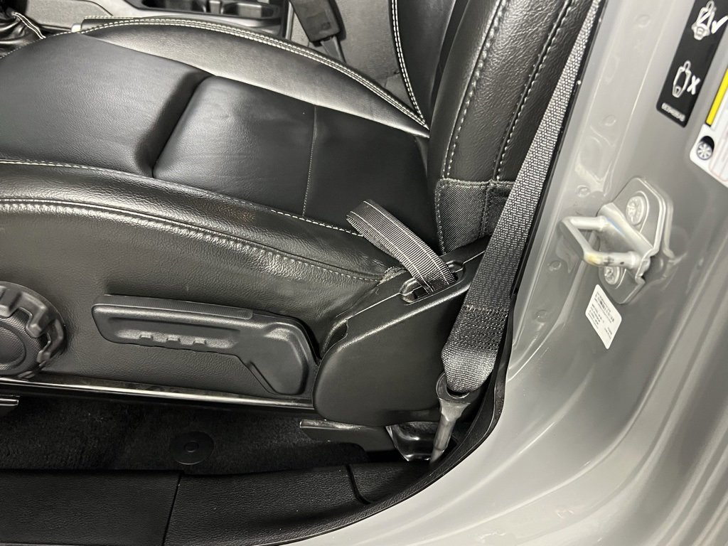 Certified 2022 Jeep Wrangler Unlimited Sahara w/ LED Lighting Group image 24