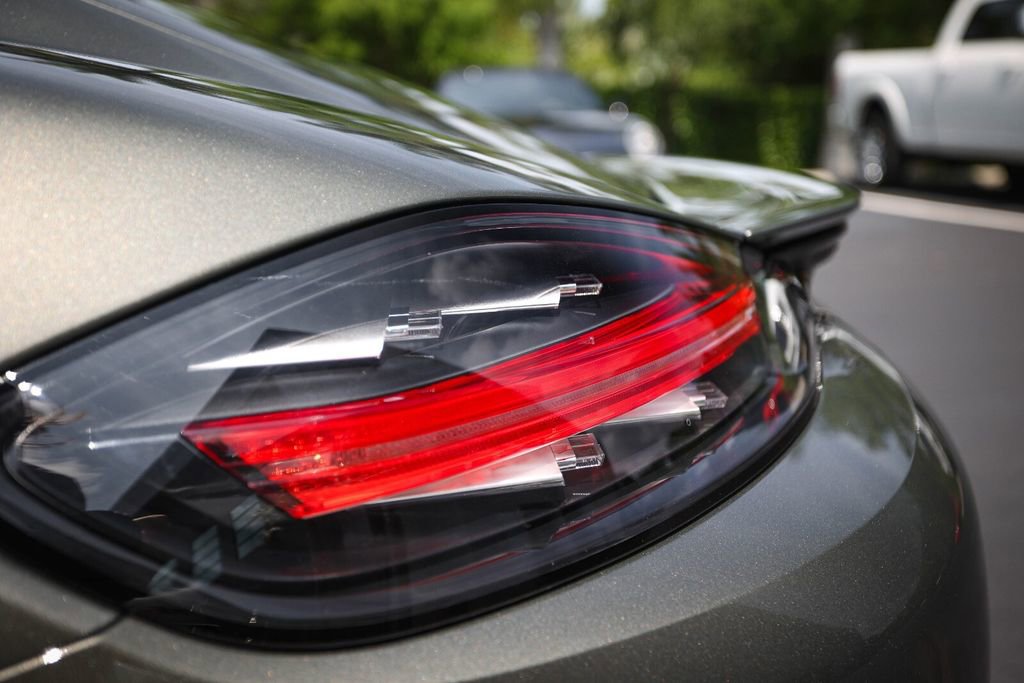 Certified 2025 Porsche 718 Cayman RWD image 17
