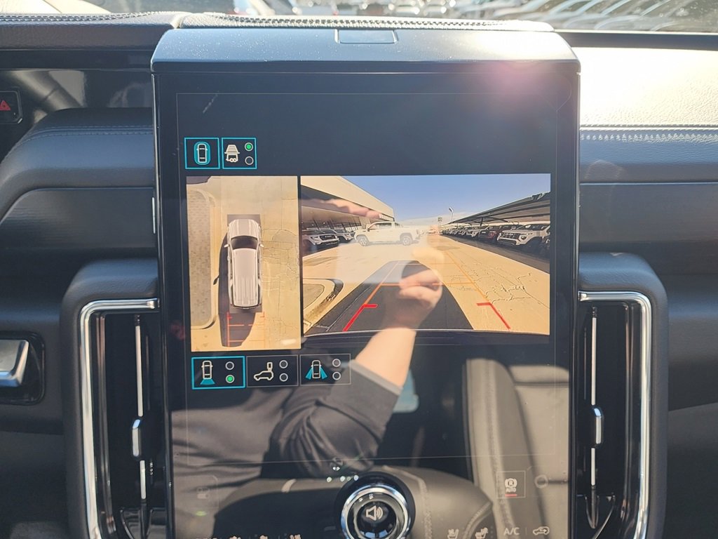 New 2026 GMC Yukon XL Denali w/ Sun & Power Step Package image 31