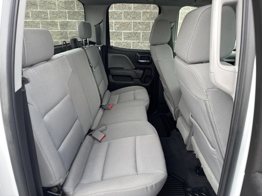 Used 2019 Chevrolet Silverado 1500 Custom w/ Custom Convenience Package AWD/4WD image 29