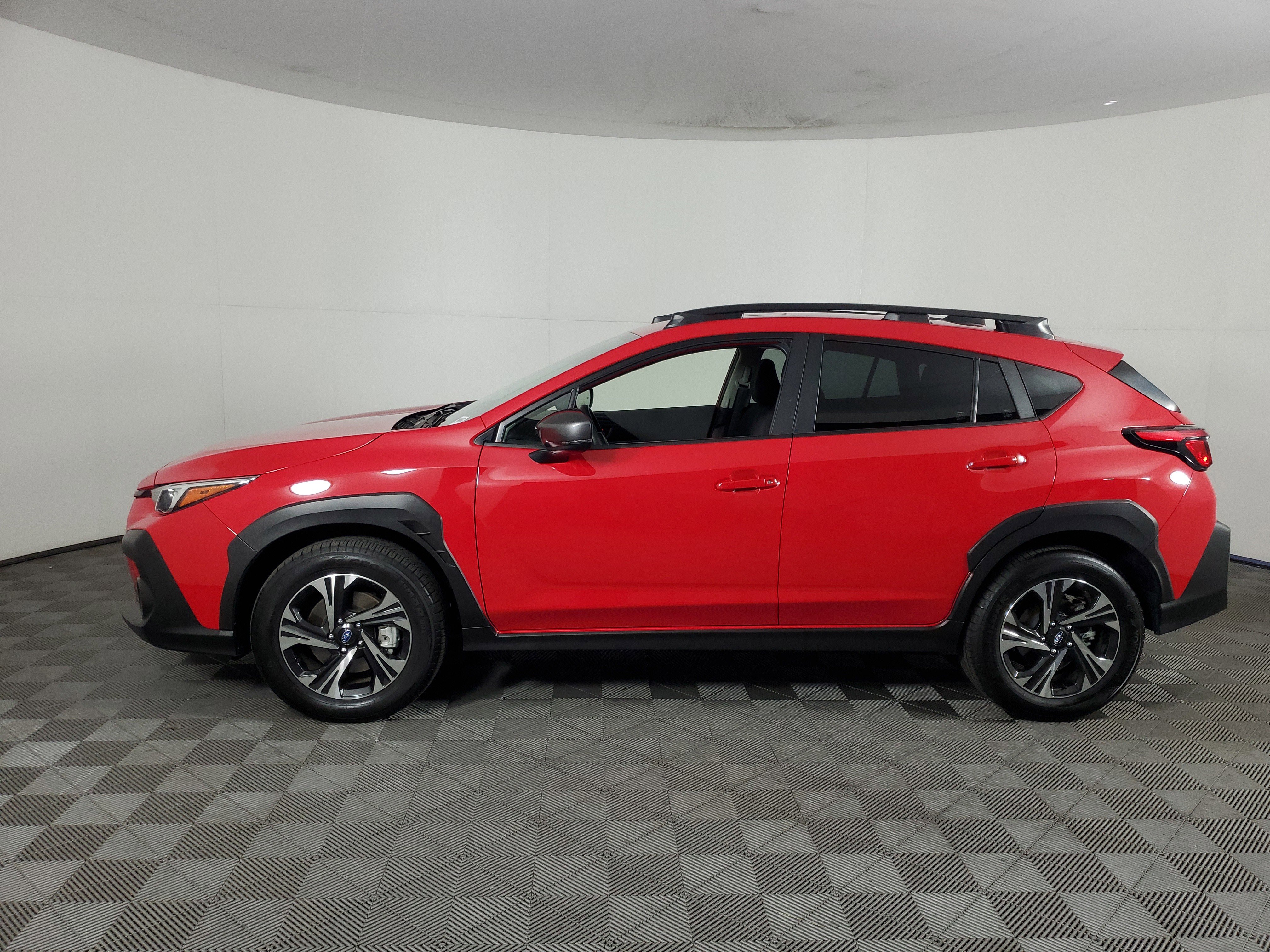 Used 2025 Subaru Crosstrek 2.0i Premium AWD/4WD image 7