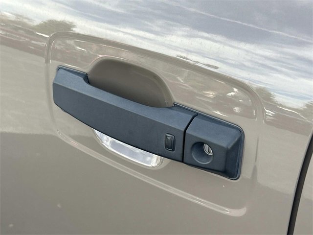 Used 2020 Nissan Titan PRO-4X w/ Pro-4x Utility Package image 14