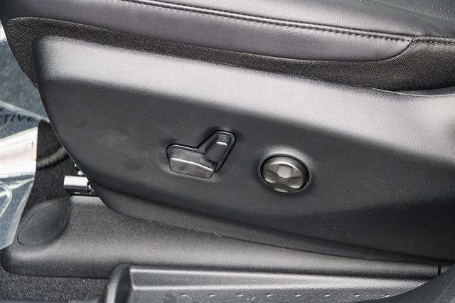 New 2026 Chrysler Voyager LX image 19