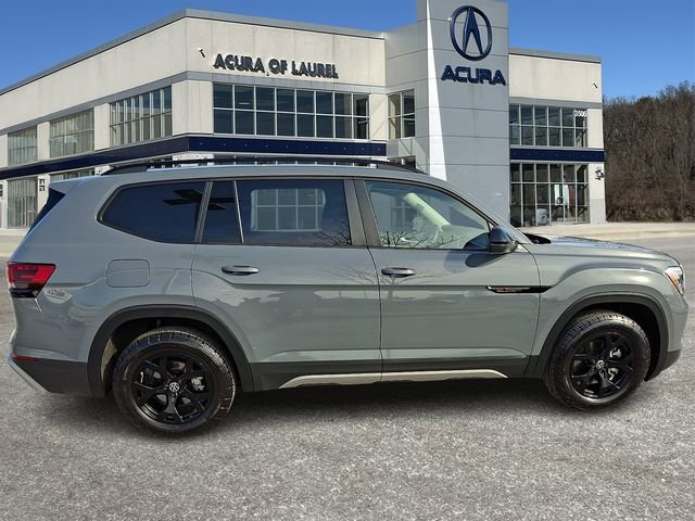 Used 2024 Volkswagen Atlas Peak Edition SEL image 7