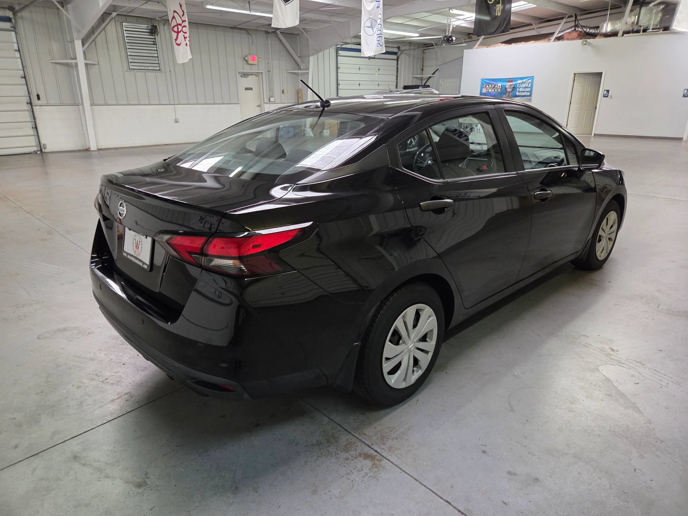 Used 2020 Nissan Versa S FWD image 8