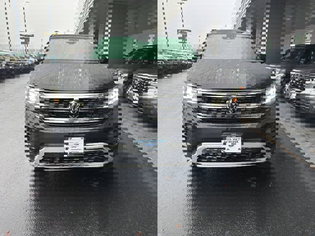 Used 2022 Volkswagen Atlas Cross Sport SEL image 2