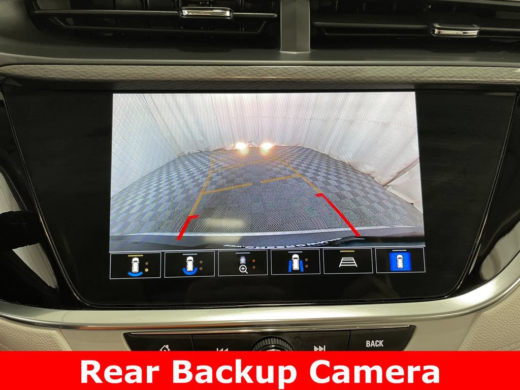 Certified 2020 Buick Encore GX Essence w/ Experience Buick Package AWD/4WD image 4