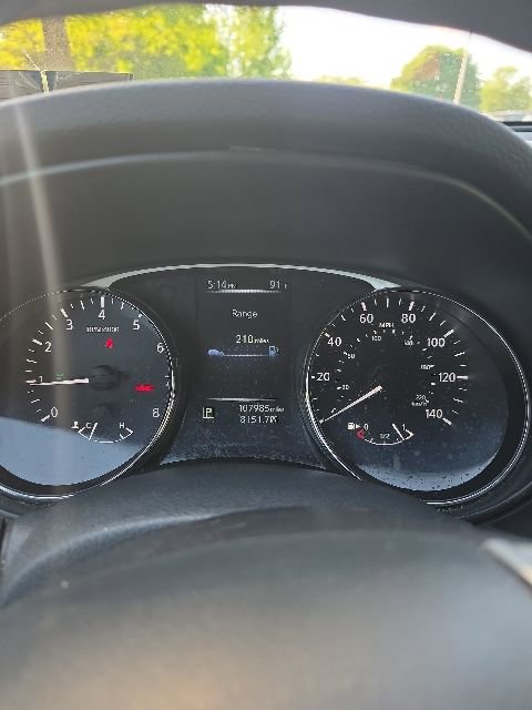 Used 2014 Nissan Rogue SV image 13