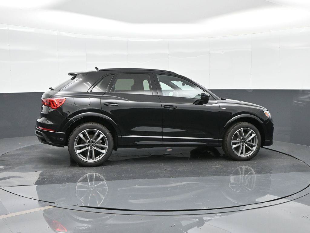 New 2025 Audi Q3 2.0T Premium AWD/4WD image 4