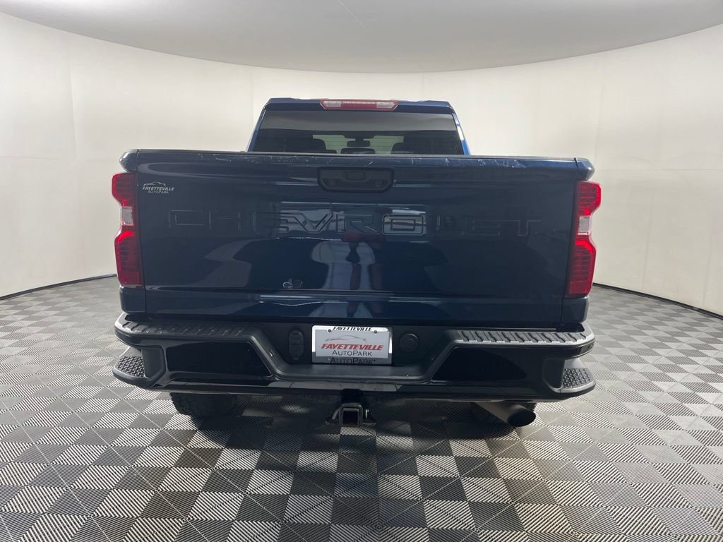 Certified 2022 Chevrolet Silverado 2500 Custom w/ Custom Value Package AWD/4WD image 4