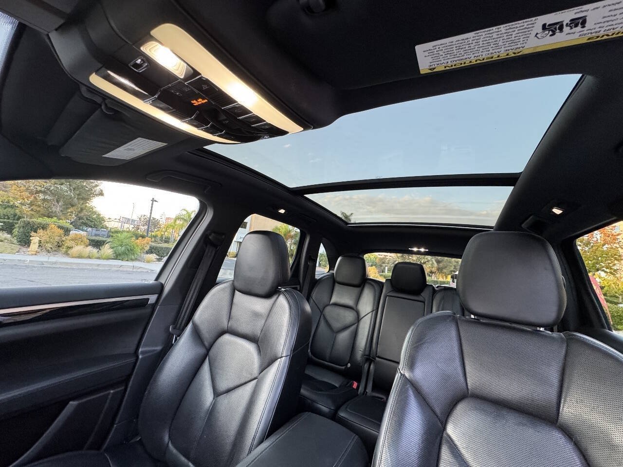 Used 2017 Porsche Cayenne S AWD/4WD image 14