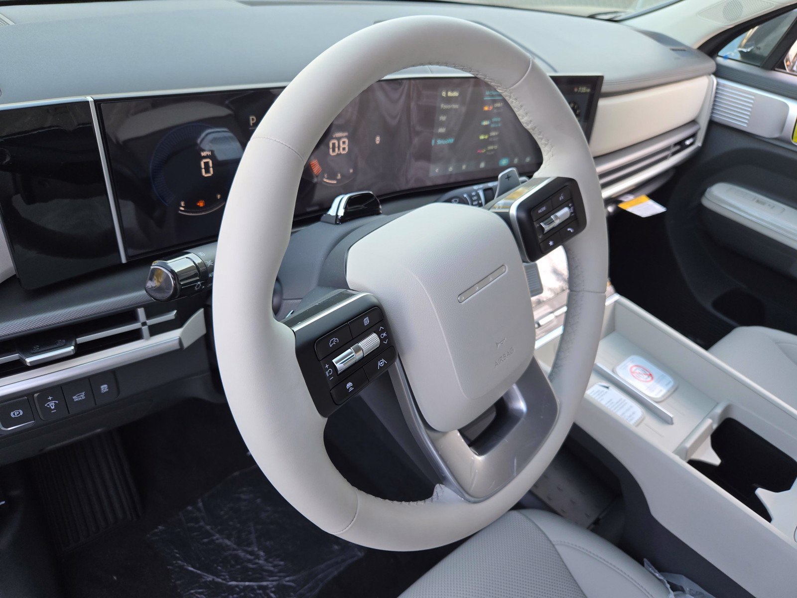 New 2027 Hyundai Santa Fe SEL FWD image 9