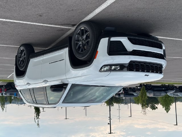 New 2027 Jeep Grand Cherokee Altitude AWD/4WD image 3