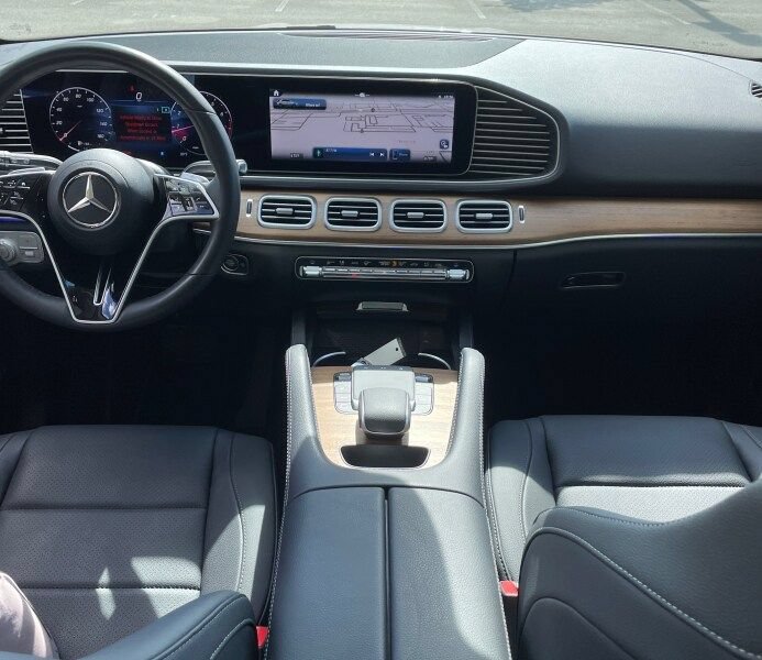 Certified 2025 Mercedes-Benz GLE 350 4MATIC image 9