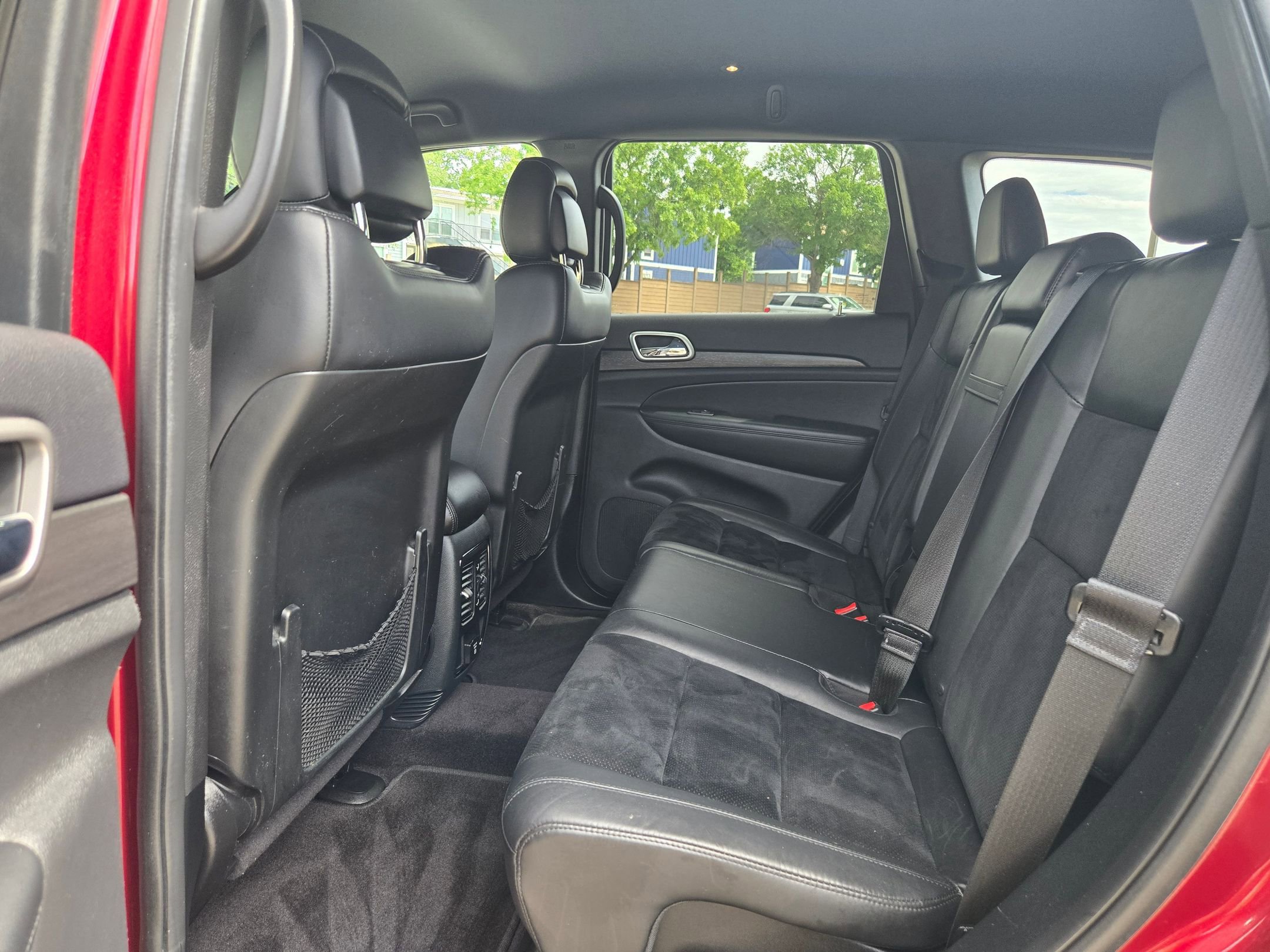 Used 2018 Jeep Grand Cherokee Altitude image 14