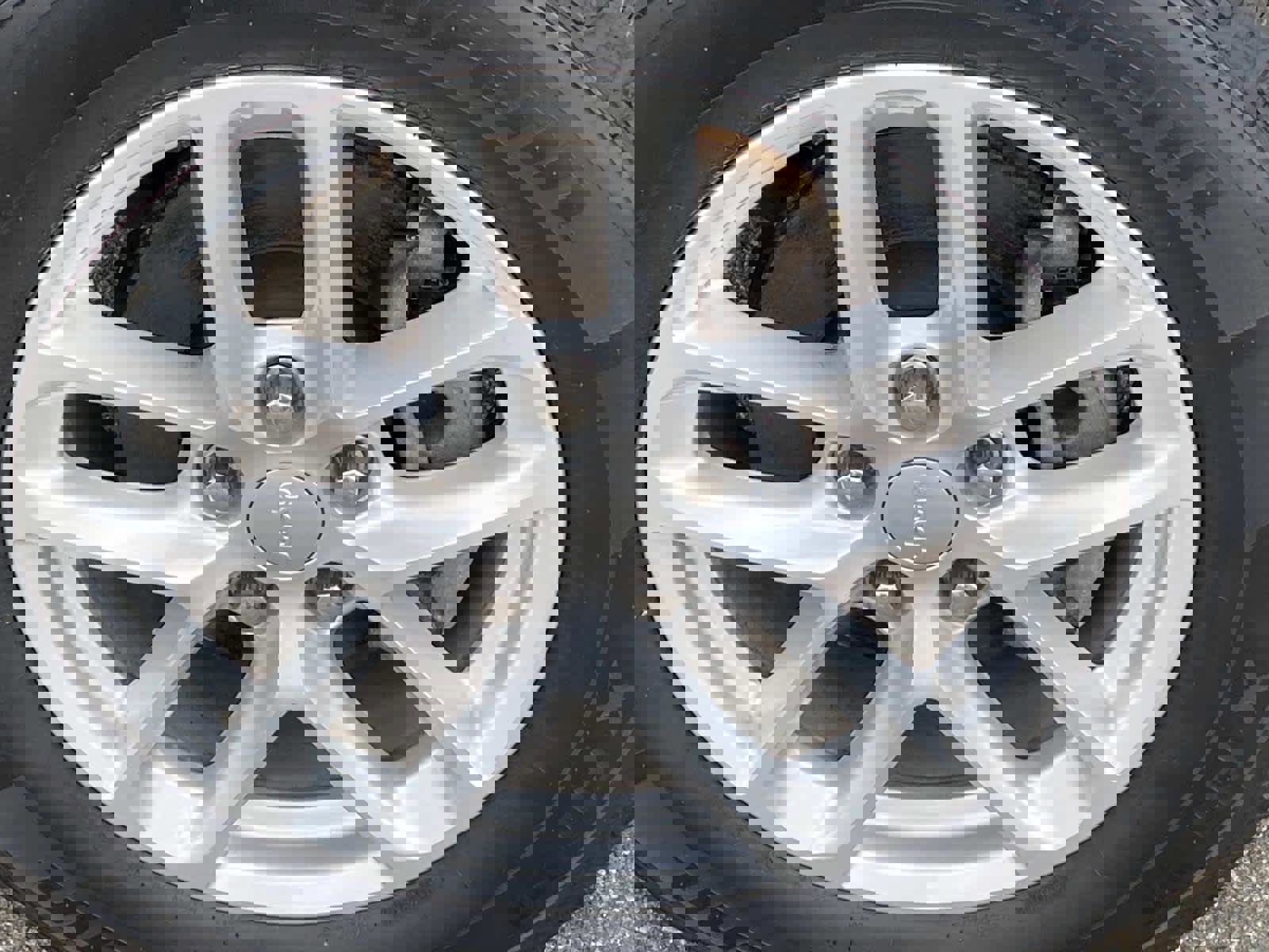 Certified 2023 Jeep Grand Cherokee Laredo X image 27