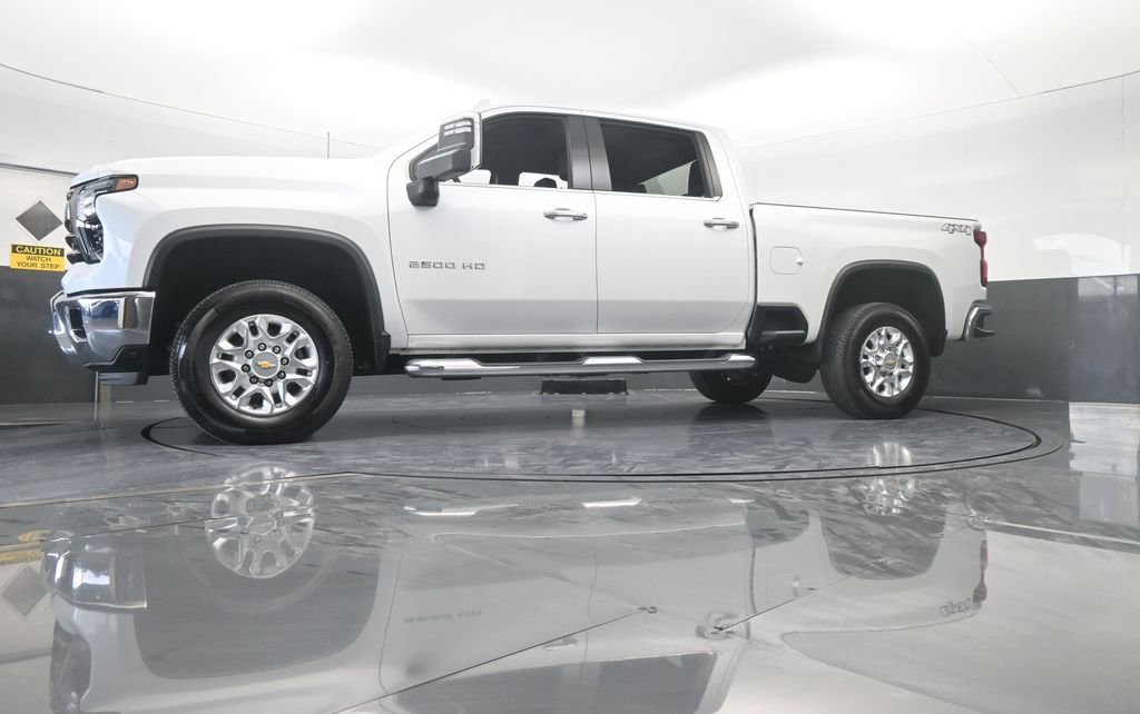 Used 2024 Chevrolet Silverado 2500 LTZ image 58