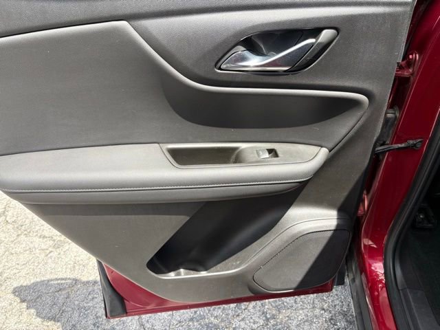 Used 2019 Chevrolet Blazer LT FWD image 29