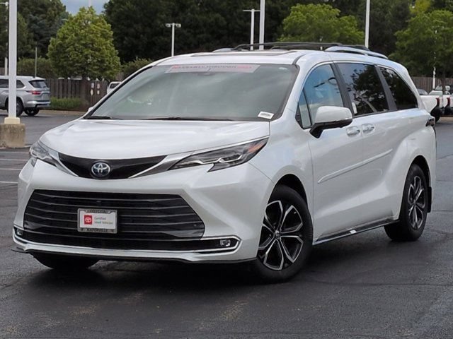 Certified 2025 Toyota Sienna Platinum AWD/4WD image 2