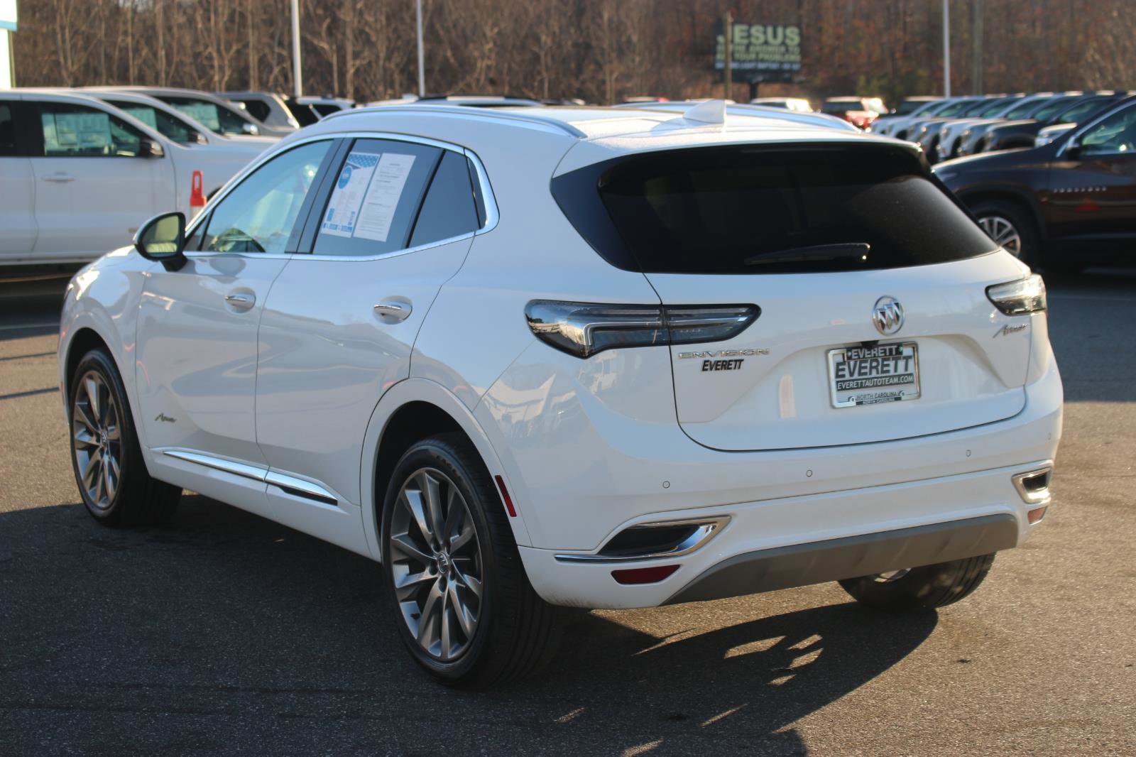 Used 2022 Buick Envision Avenir w/ Safety Package image 5