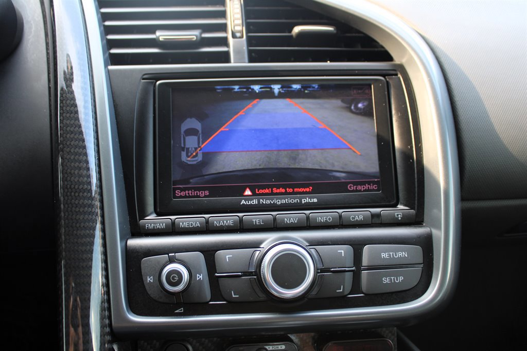 Used 2010 Audi R8 V10 image 25