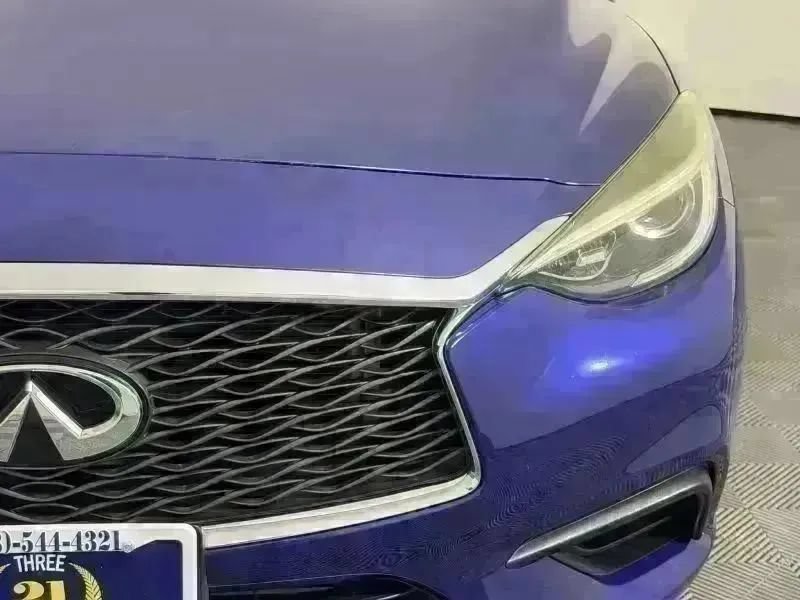 Used 2017 INFINITI QX30 FWD image 5