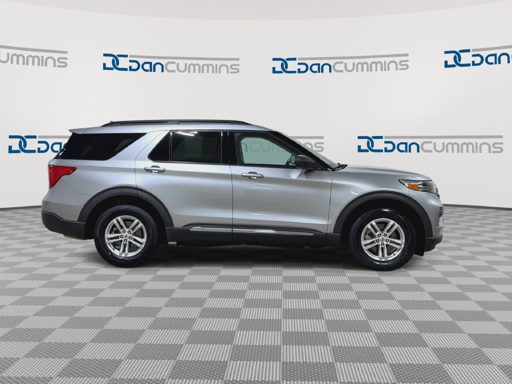Used 2021 Ford Explorer XLT AWD/4WD image 9