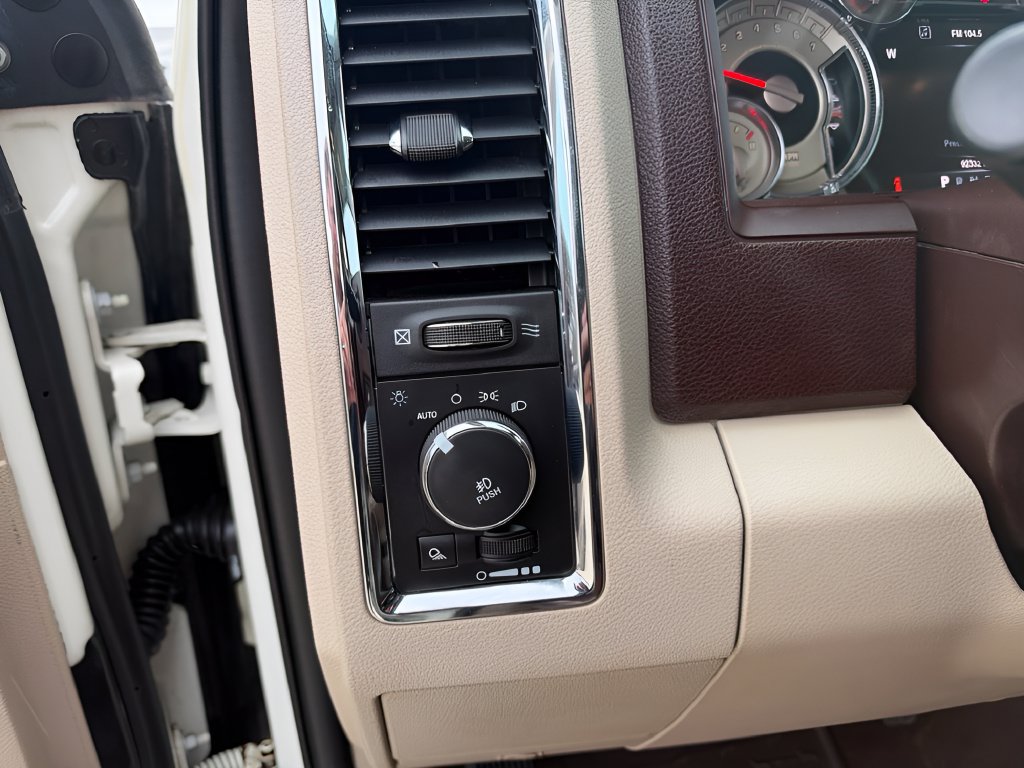 Used 2017 RAM 1500 Laramie Longhorn AWD/4WD image 12