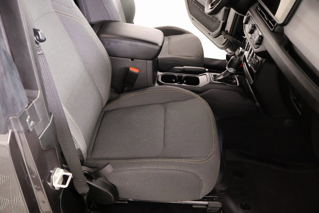 Used 2024 Jeep Wrangler Sport S image 13