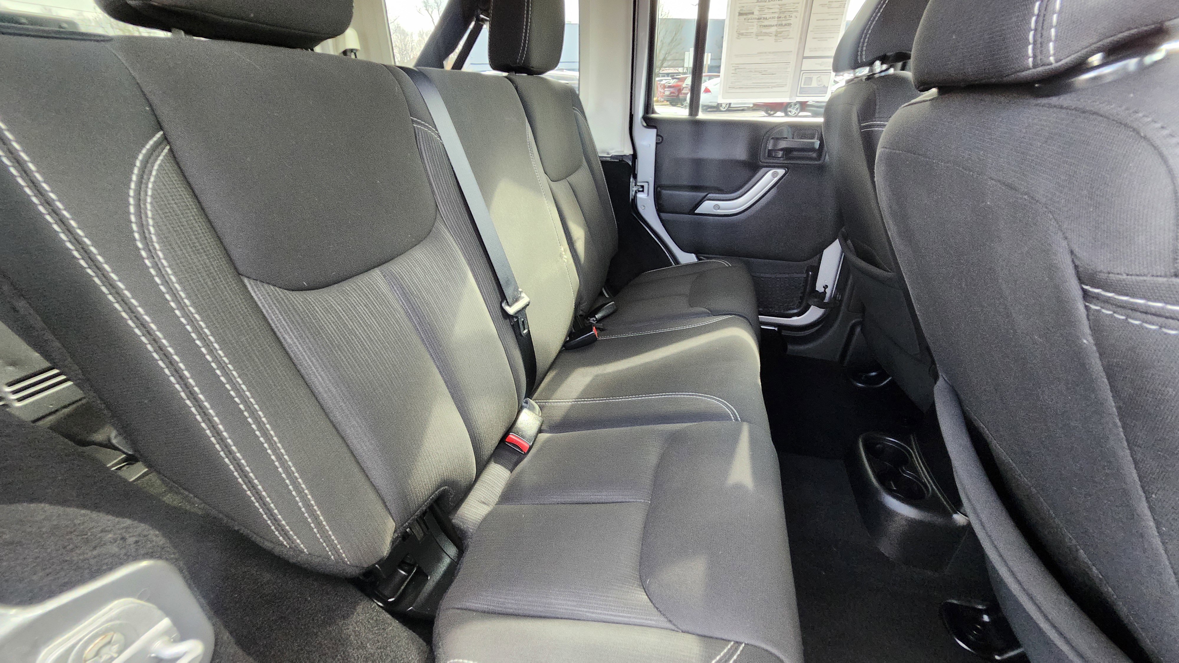 Used 2015 Jeep Wrangler Unlimited Sahara w/ Dual Top Group image 20