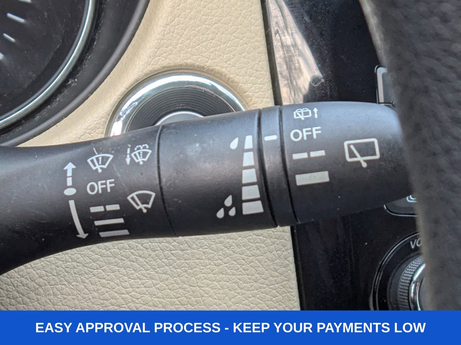 Used 2016 Nissan Rogue SV w/ SV Premium Package image 40