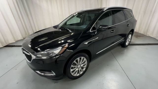 Used 2020 Buick Enclave Premium w/ Sun and Sites Package AWD/4WD image 4