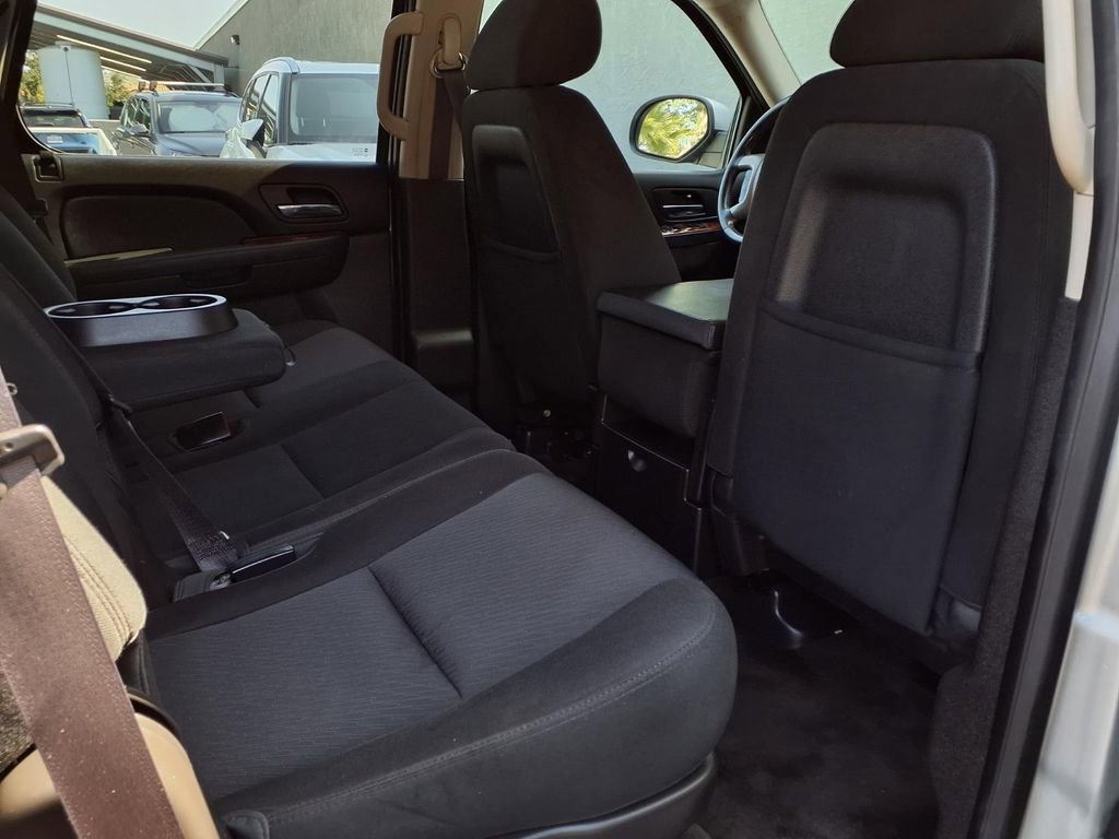 Used 2013 Chevrolet Tahoe LS w/ Convenience Package RWD image 20