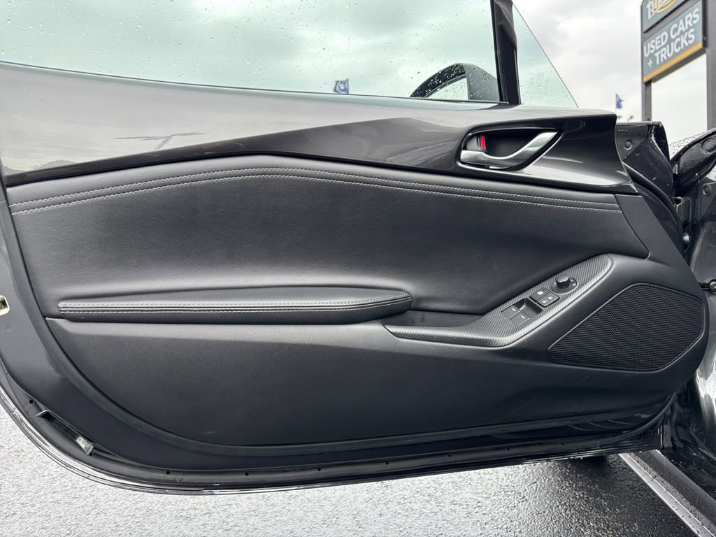 Used 2023 MAZDA MX-5 Miata Grand Touring RWD image 21