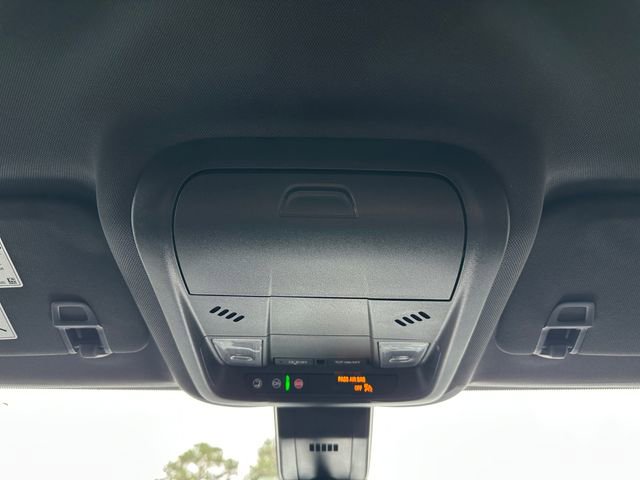 Used 2023 Chevrolet Equinox RS image 27