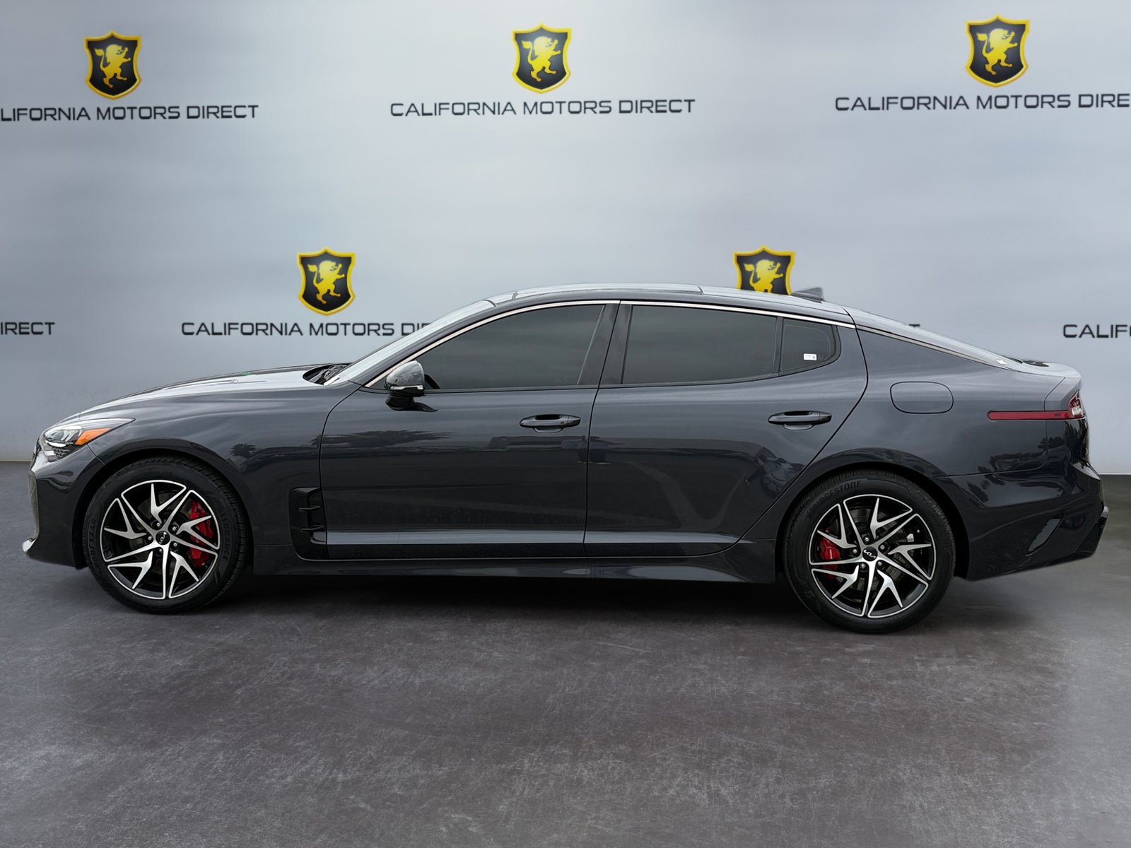 Used 2023 Kia Stinger GT-Line w/ Sun & Sound Package RWD image 2