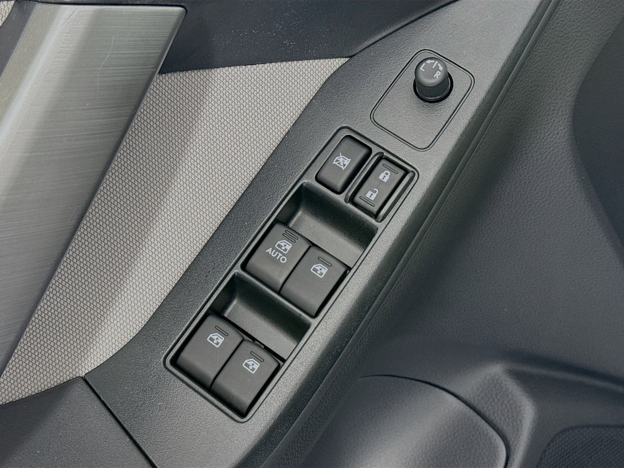 Used 2015 Subaru Forester 2.5i Premium image 17