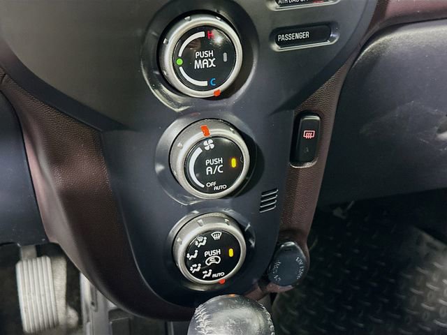 Used 2012 Mitsubishi i SE RWD image 13